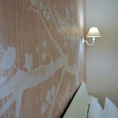 La Magnolia 140 Πανσιόν 4*