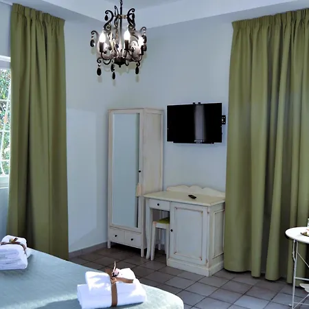 La Magnolia 140 Πανσιόν Φιουμιτσίνο