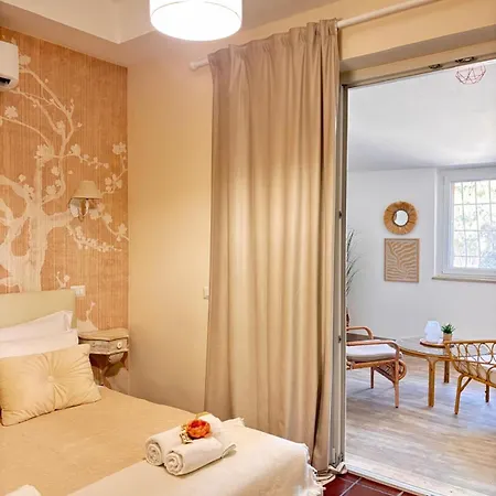 Πανσιόν La Magnolia 140 4*